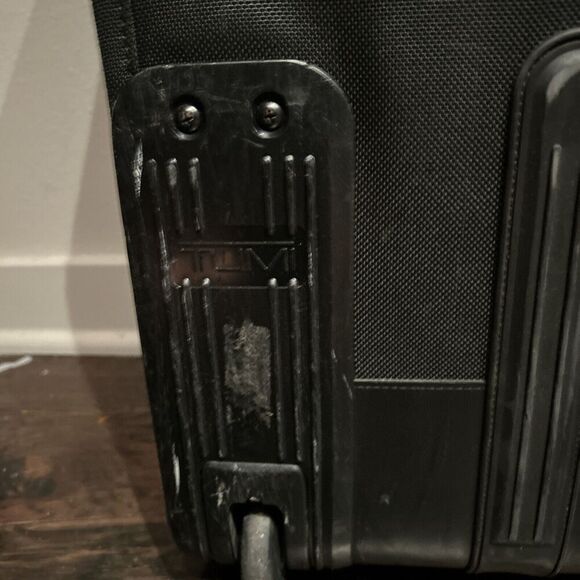 Tumi Large 2 Wheel Rolling Suitcase Black Nylon 25” X 18” - Picture 13 of 16